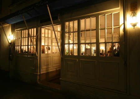 Restaurant Schorn by night